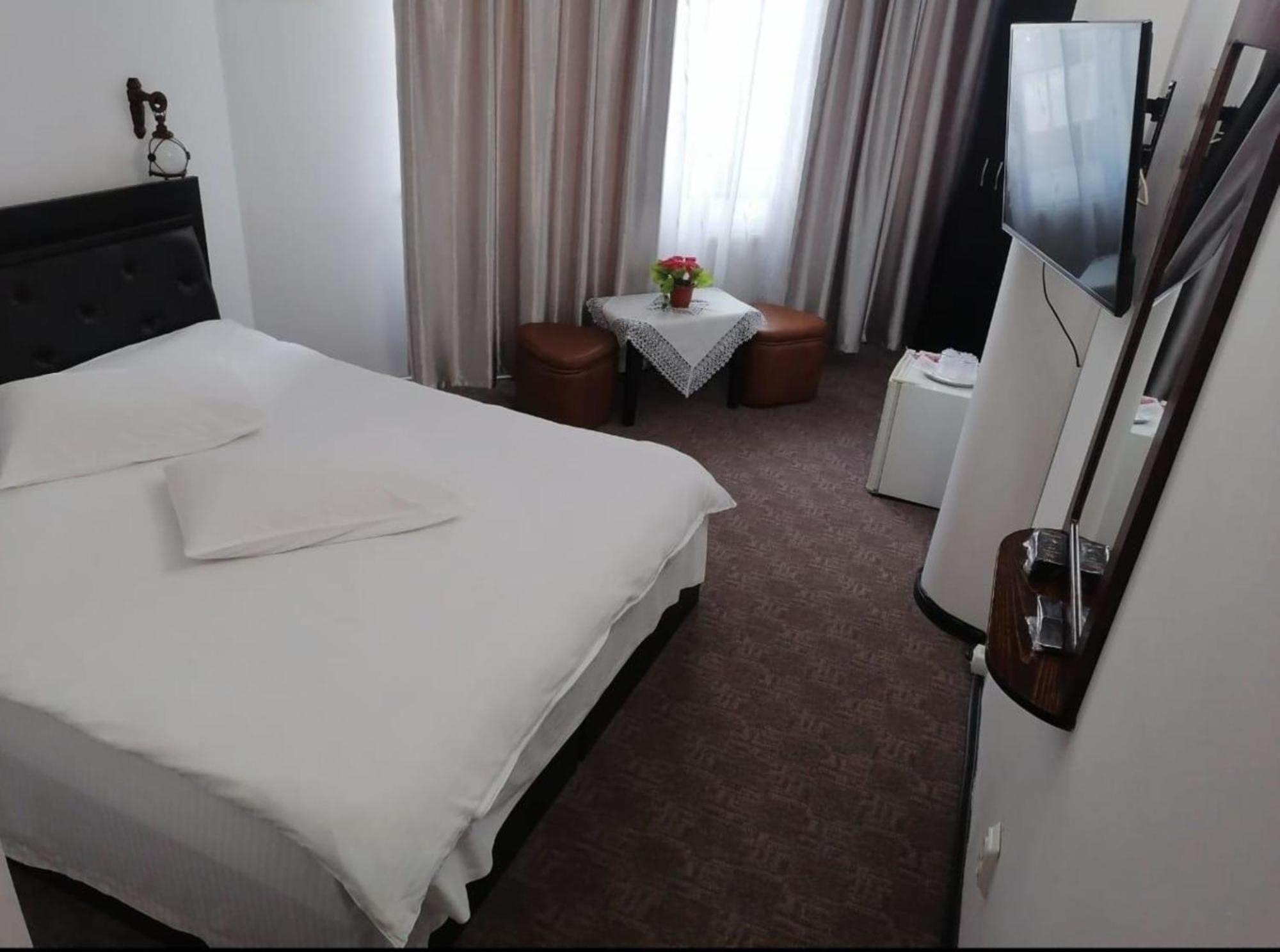 Pensiunea Millenium Sibiu With Parking - Motorcycle Friendly Travel Routes Εξωτερικό φωτογραφία